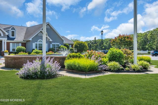 12 Wharfside Way, Bayville, NJ 08721