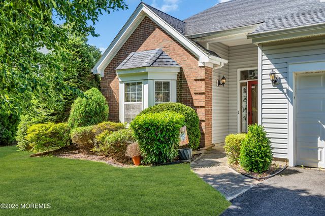 12 Wharfside Way, Bayville, NJ 08721