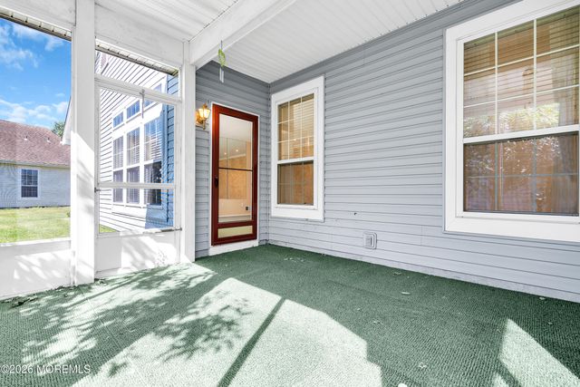 12 Wharfside Way, Bayville, NJ 08721