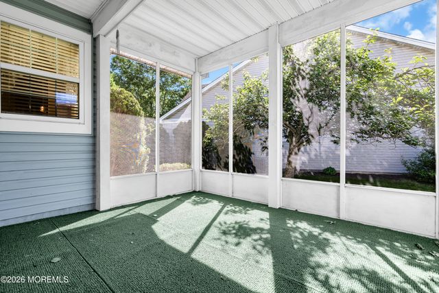 12 Wharfside Way, Bayville, NJ 08721
