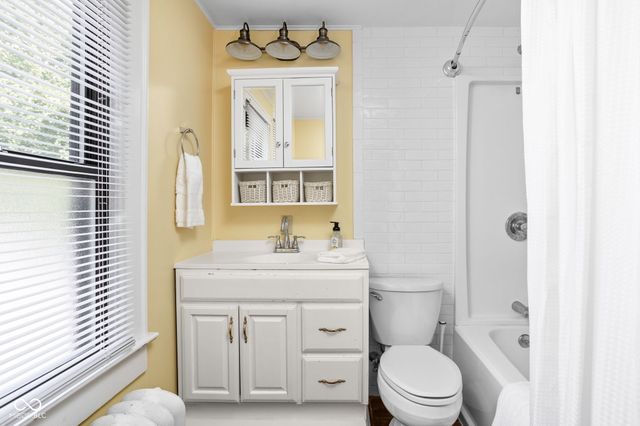 4643 Rookwood Avenue, Indianapolis, IN 46208