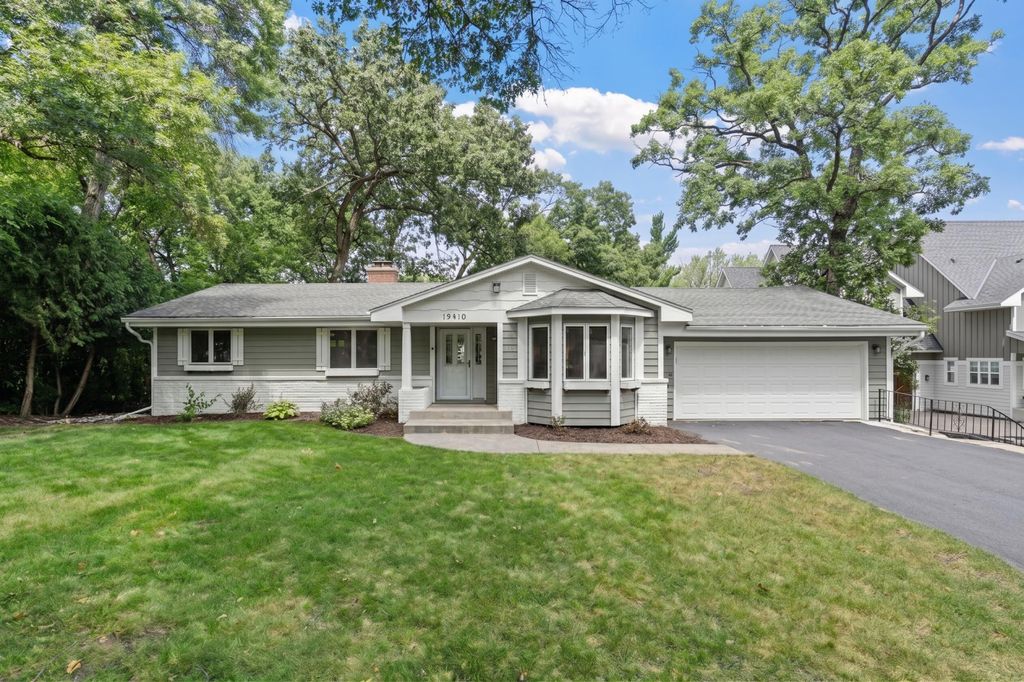 12918 Rutledge Circle, Minnetonka, MN 55305 — exterior