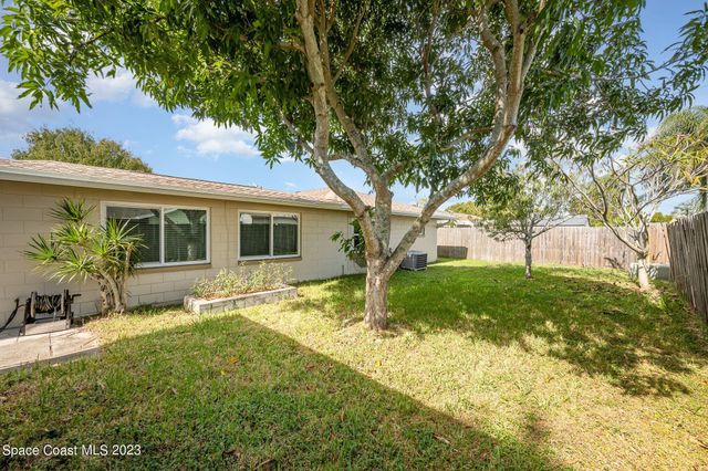 511 Avignon Drive, Melbourne, FL 32935