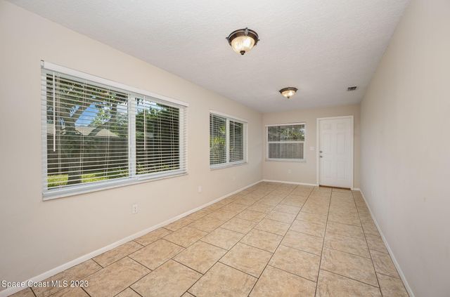 511 Avignon Drive, Melbourne, FL 32935