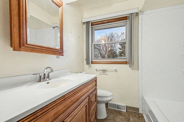 7424 Cherry Avenue, Georgetown Twp, MI 49428