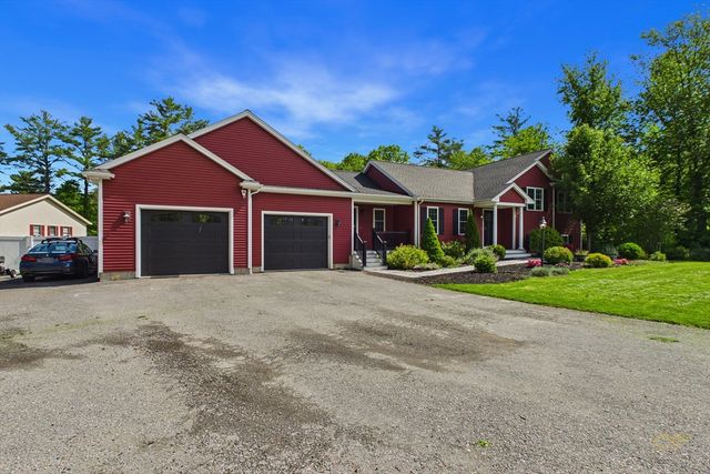 135 County St, Lakeville, MA 02347