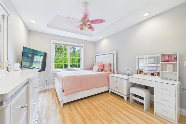 135 County St, Lakeville, MA 02347