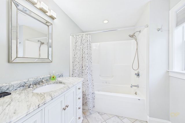 135 County St, Lakeville, MA 02347