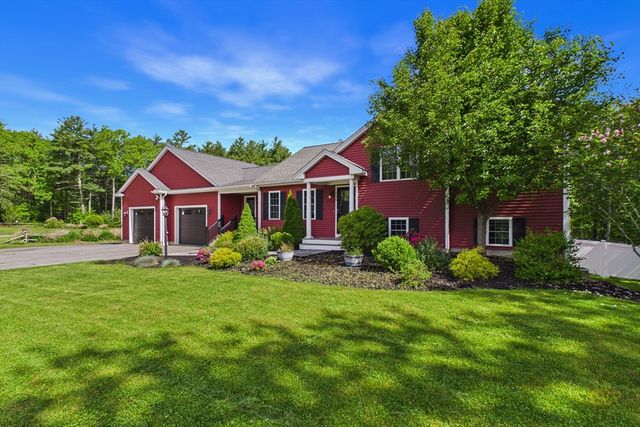 135 County St, Lakeville, MA 02347