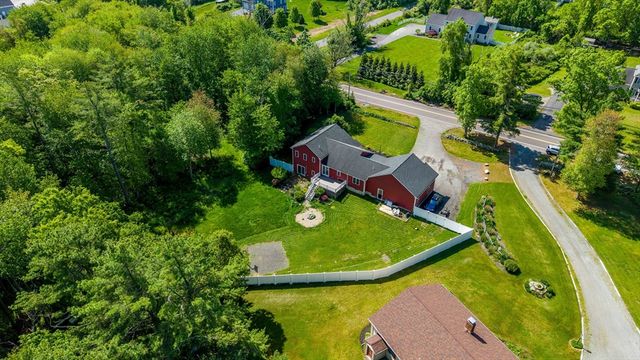 135 County St, Lakeville, MA 02347