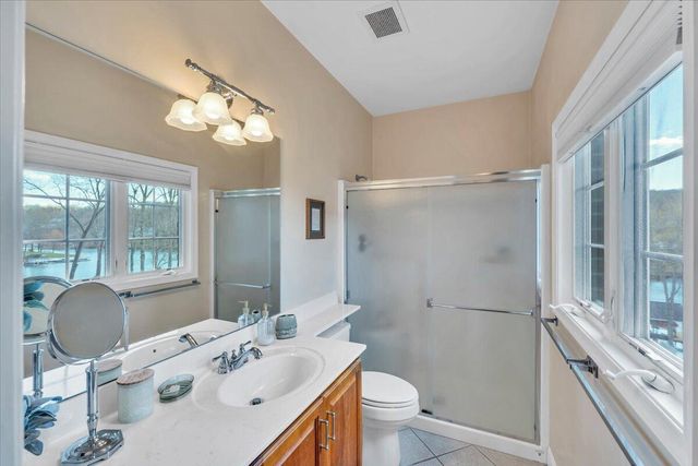 335 S Pointe Shore Dr Apt 308, Moneta, VA 24121