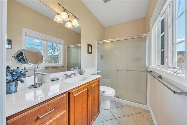 335 S Pointe Shore Dr Apt 308, Moneta, VA 24121