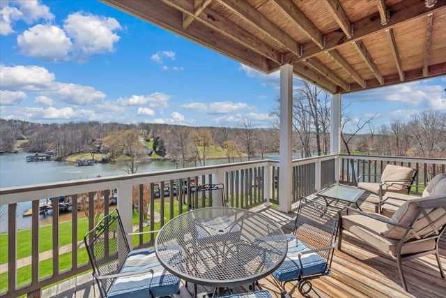 335 S Pointe Shore Dr Apt 308, Moneta, VA 24121