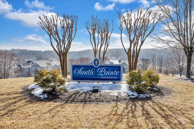 335 S Pointe Shore Dr Apt 308, Moneta, VA 24121