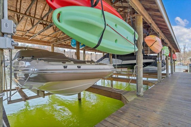 335 S Pointe Shore Dr Apt 308, Moneta, VA 24121