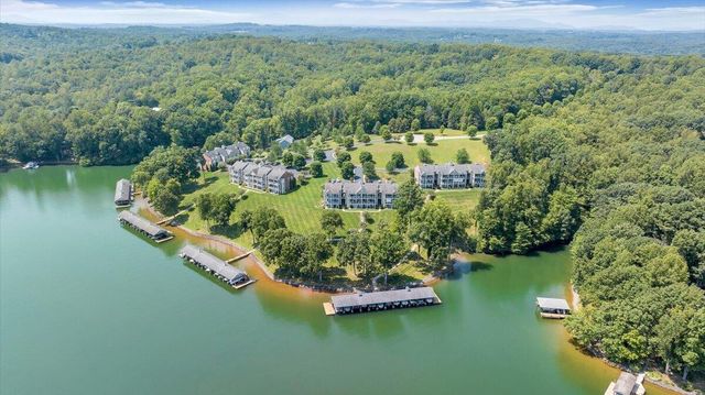 335 S Pointe Shore Dr Apt 308, Moneta, VA 24121