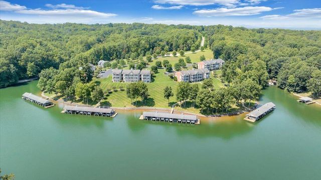 335 S Pointe Shore Dr Apt 308, Moneta, VA 24121