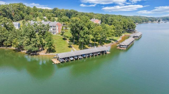 335 S Pointe Shore Dr Apt 308, Moneta, VA 24121