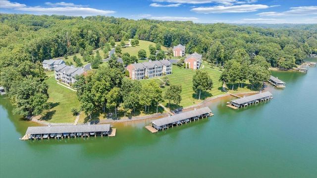 335 S Pointe Shore Dr Apt 308, Moneta, VA 24121