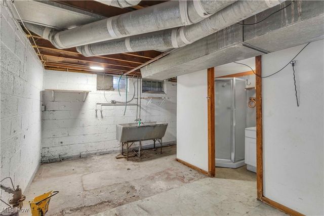 5602 Westlake Avenue, Parma, OH 44129