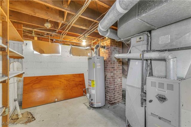 5602 Westlake Avenue, Parma, OH 44129