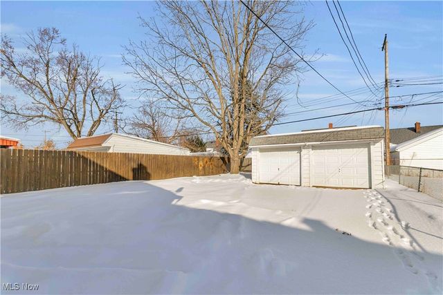 5602 Westlake Avenue, Parma, OH 44129