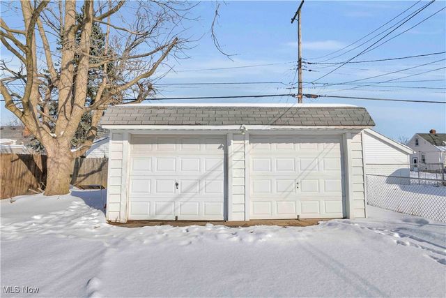 5602 Westlake Avenue, Parma, OH 44129