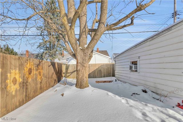 5602 Westlake Avenue, Parma, OH 44129