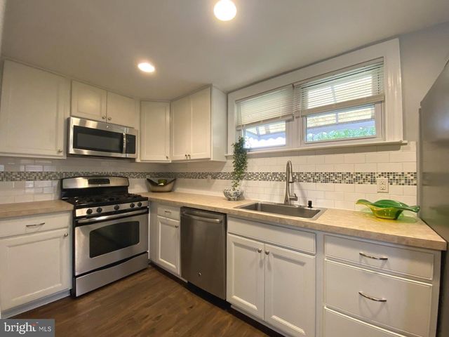 230 WESTBROOK DR, Clifton Heights, PA 19018