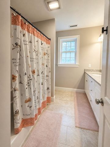 278 Putnam Hill Rd, Sutton, MA 01590