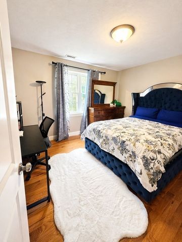 278 Putnam Hill Rd, Sutton, MA 01590