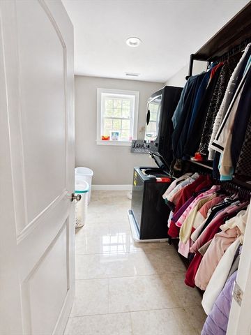 278 Putnam Hill Rd, Sutton, MA 01590