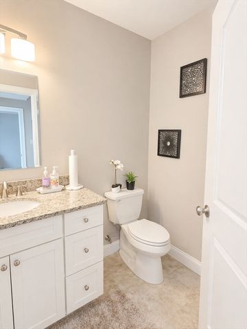278 Putnam Hill Rd, Sutton, MA 01590