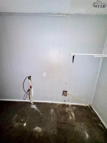 809 PARADISE STREET, Vernon, TX 76384