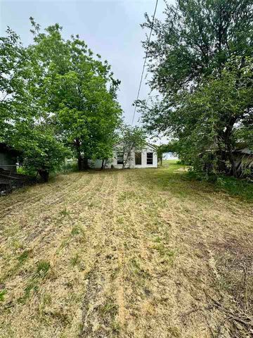 809 PARADISE STREET, Vernon, TX 76384