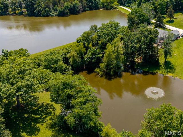 552 and 556 Grand Loop, Catawissa, MO 63015