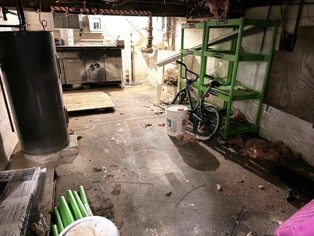 108-R Pratt St, Fitchburg, MA 01420