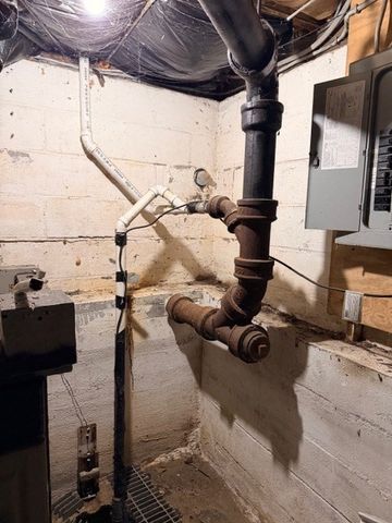 108-R Pratt St, Fitchburg, MA 01420