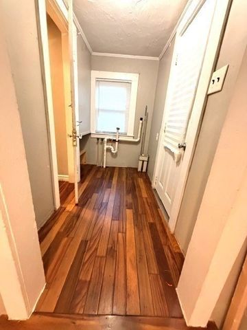 108-R Pratt St, Fitchburg, MA 01420