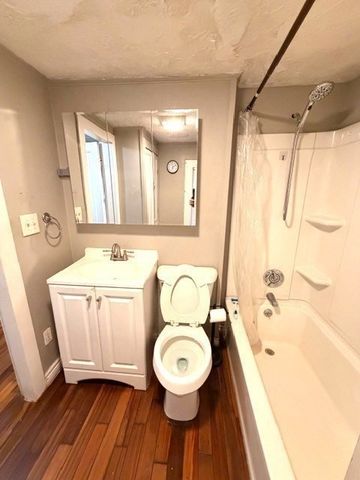 108-R Pratt St, Fitchburg, MA 01420