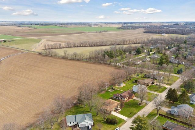 3459 Bee Lane, Beloit, WI 53511