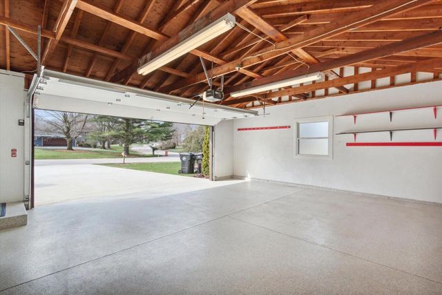 3459 Bee Lane, Beloit, WI 53511