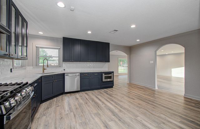 1801 Benbow Way, Houston, TX 77080