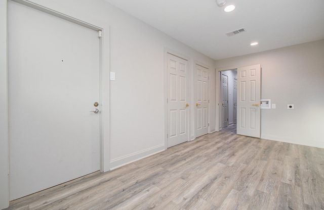 1801 Benbow Way, Houston, TX 77080