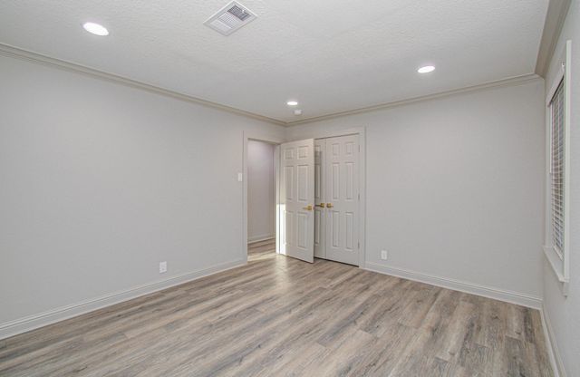 1801 Benbow Way, Houston, TX 77080