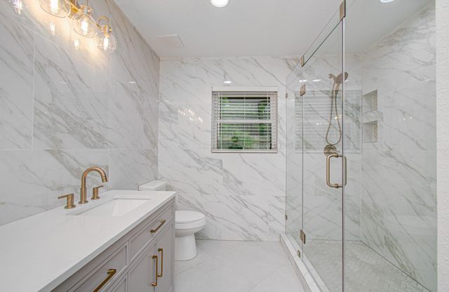 1801 Benbow Way, Houston, TX 77080