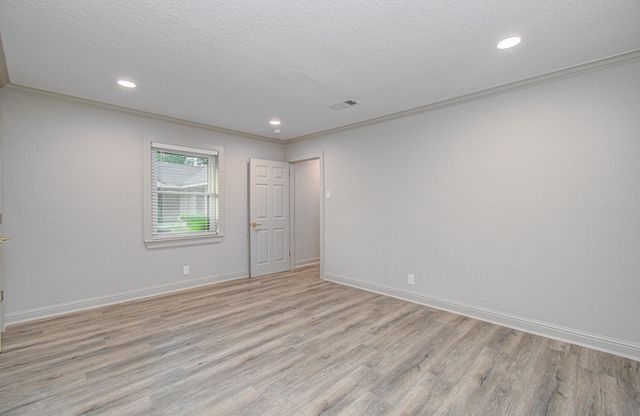 1801 Benbow Way, Houston, TX 77080