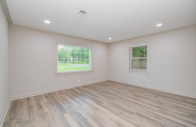 1801 Benbow Way, Houston, TX 77080