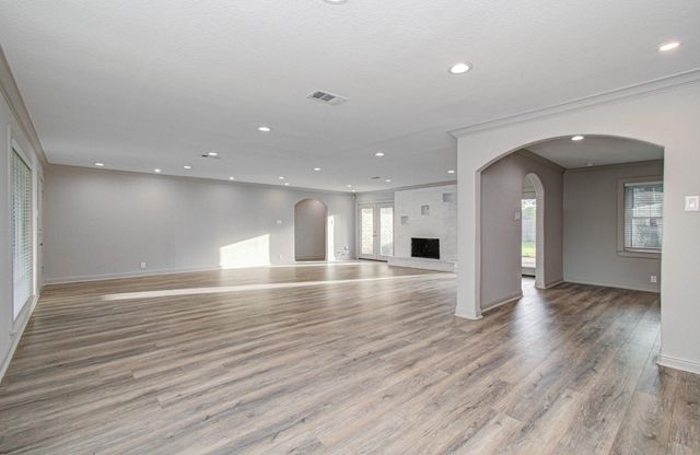 1801 Benbow Way, Houston, TX 77080