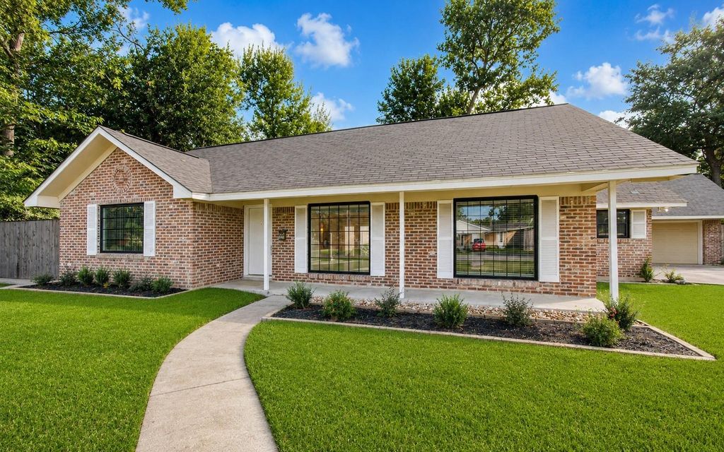 1801 Benbow Way, Houston, TX 77080